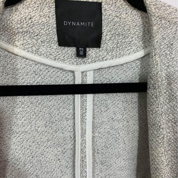Dynamite woman’s neutral cardigan coat. Poly/spandex blend. Size small. Pockets. - Picture 10 of 10
